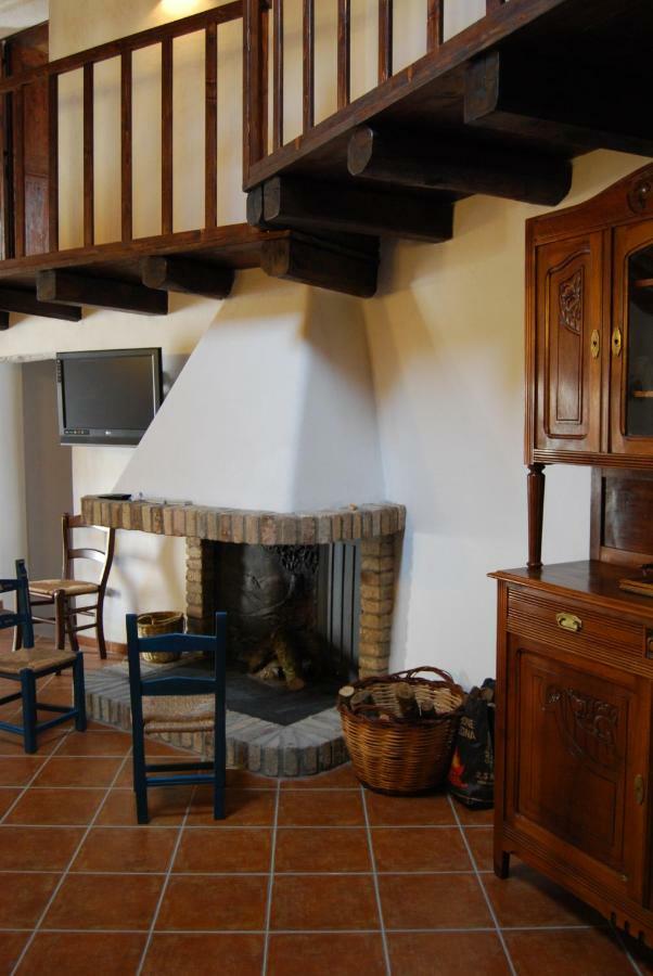 Charme Sa Pardina Couette-café Orroli